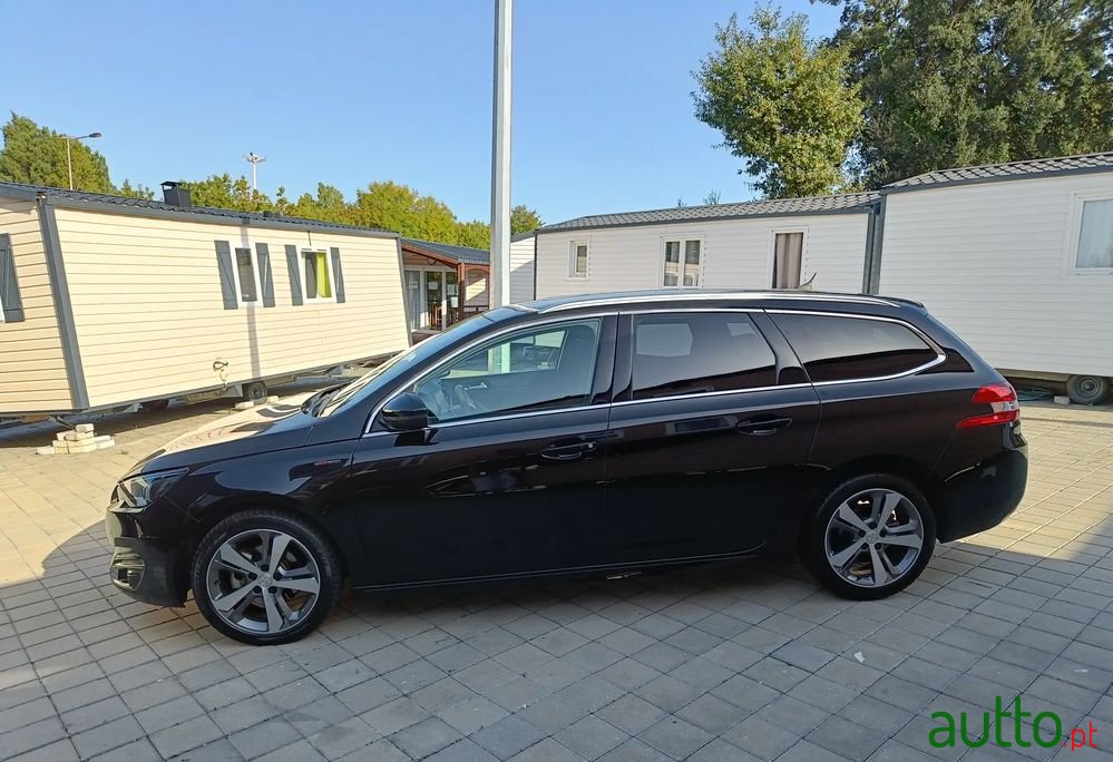 2017' Peugeot 308 Sw photo #4