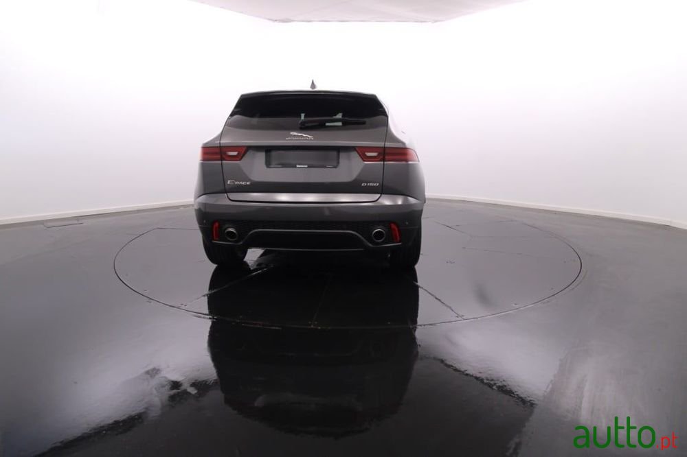 2018' Jaguar E-Pace 2.0 I4D R-Dynamic S photo #6