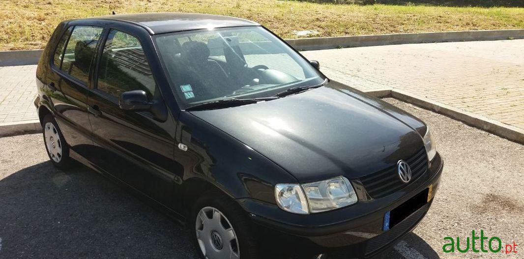 2001' Volkswagen Polo 1.0 Confortline photo #5