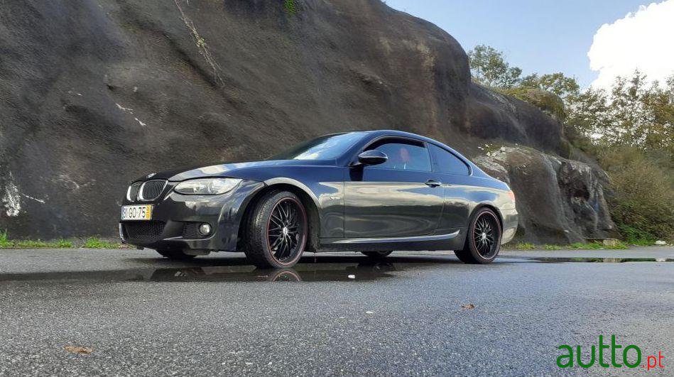 2008' BMW 320 Coupe E92 photo #4