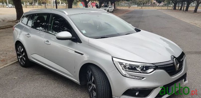 2016' Renault Megane Sport Tourer photo #5