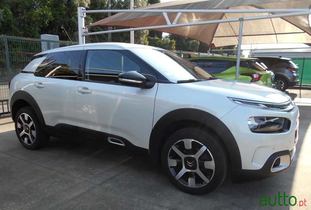 2019' Citroen C4 Cactus 1.2 Puretech Shine photo #5