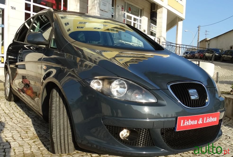 2008' SEAT Altea photo #2