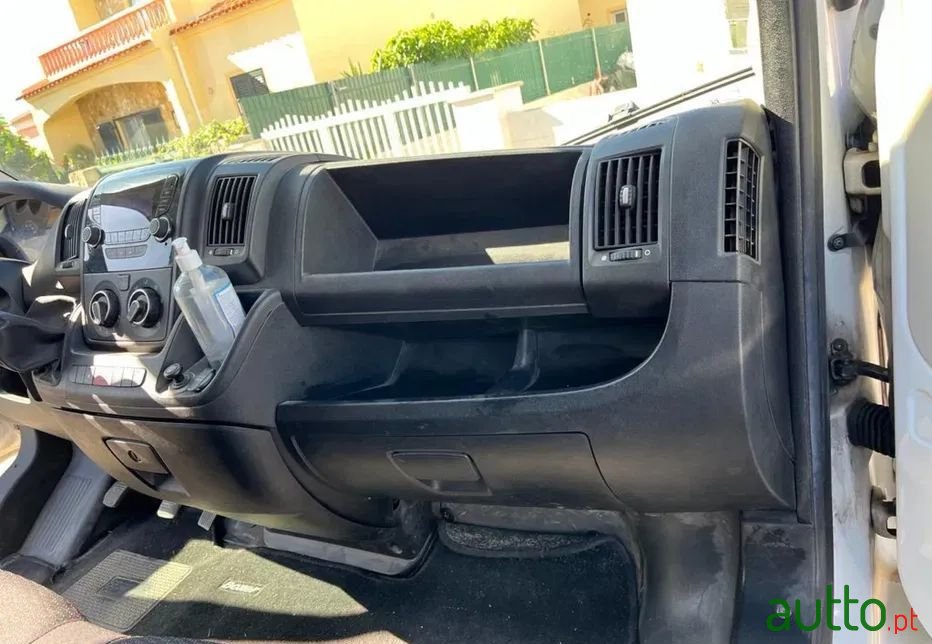 2014' Peugeot Boxer photo #5