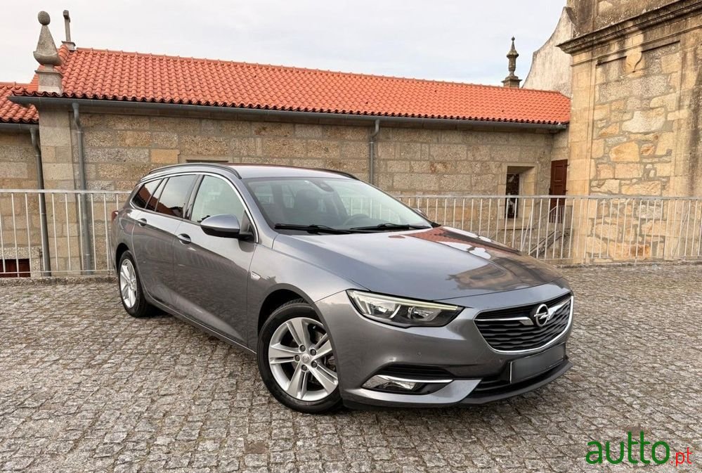 2019' Opel Insignia Sports Tourer photo #3
