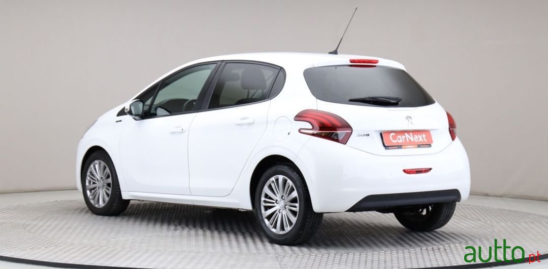 2018' Peugeot 208 photo #3