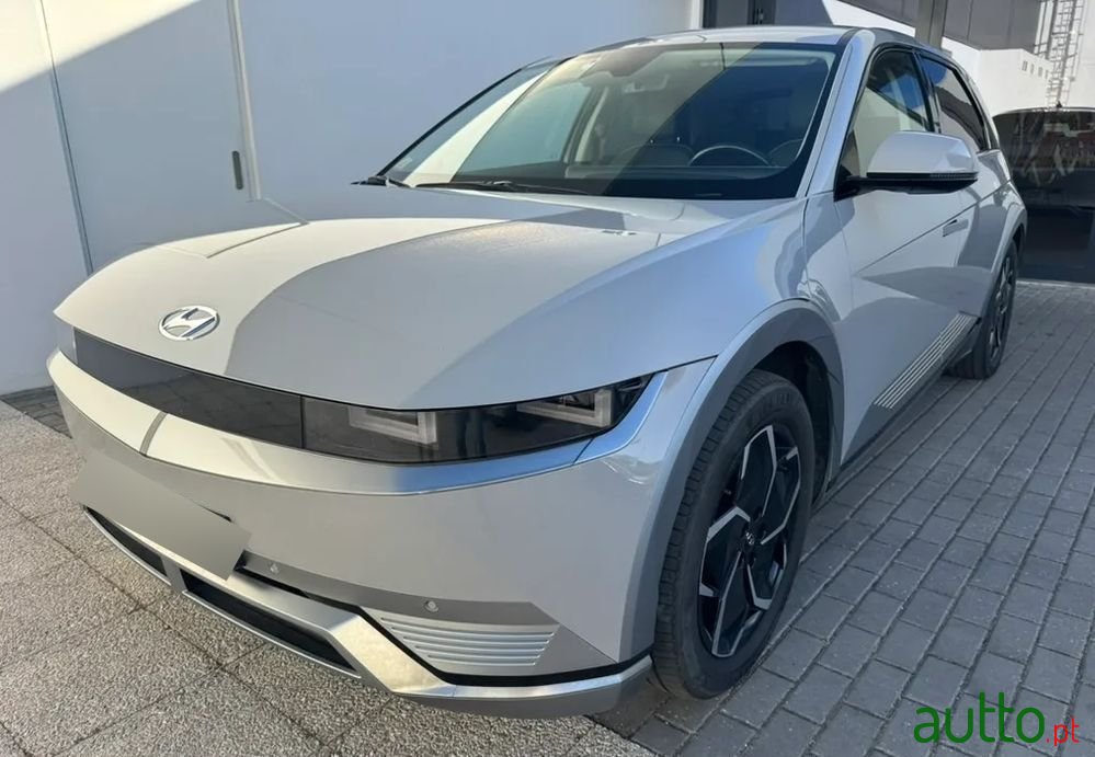 2022' Hyundai Ioniq 5 photo #2