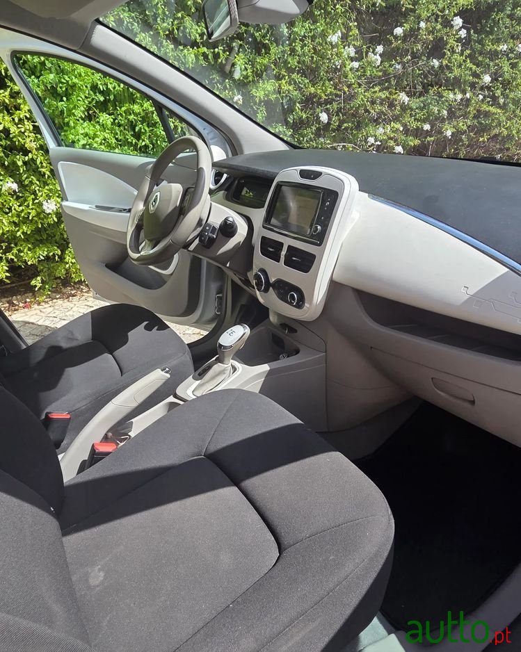 2016' Renault Zoe (S/ Bateria) 22 Kwh Zen photo #5