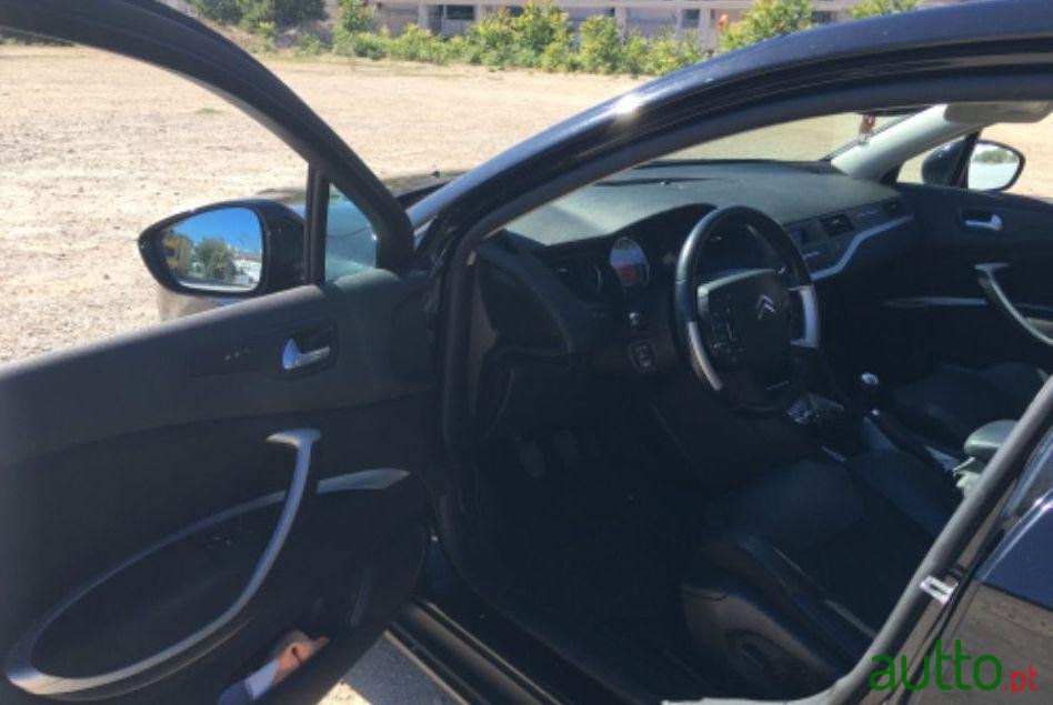 2009' Citroen C5 photo #4