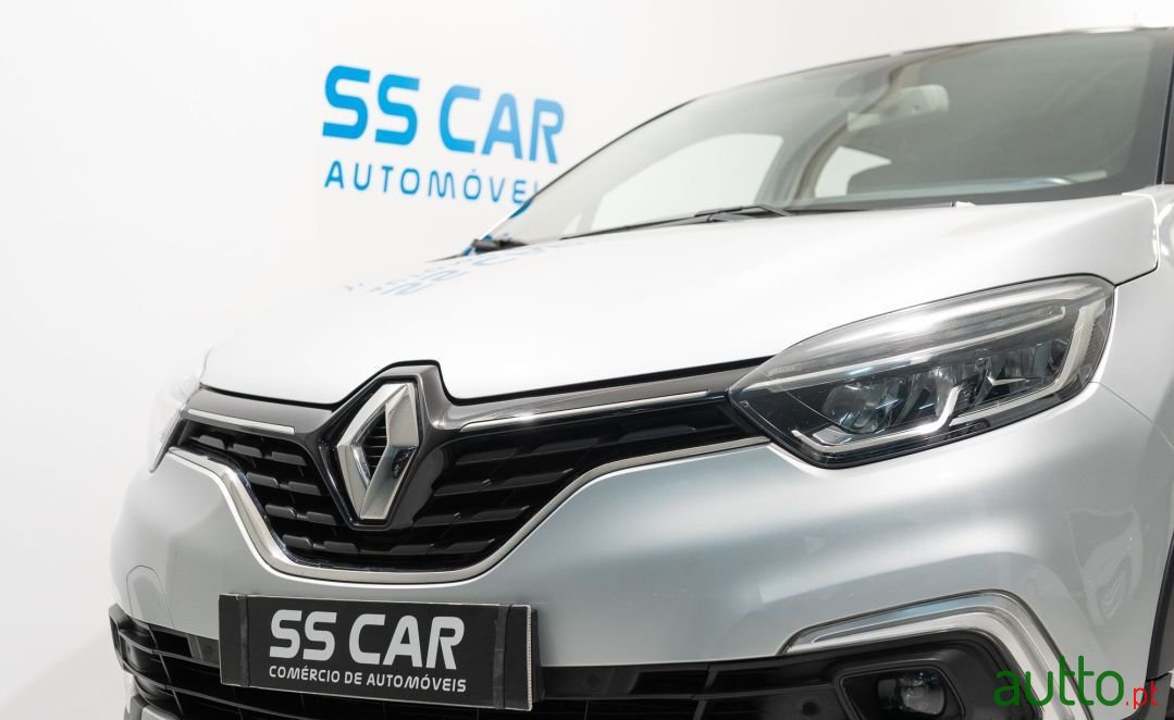 2019' Renault Captur photo #3