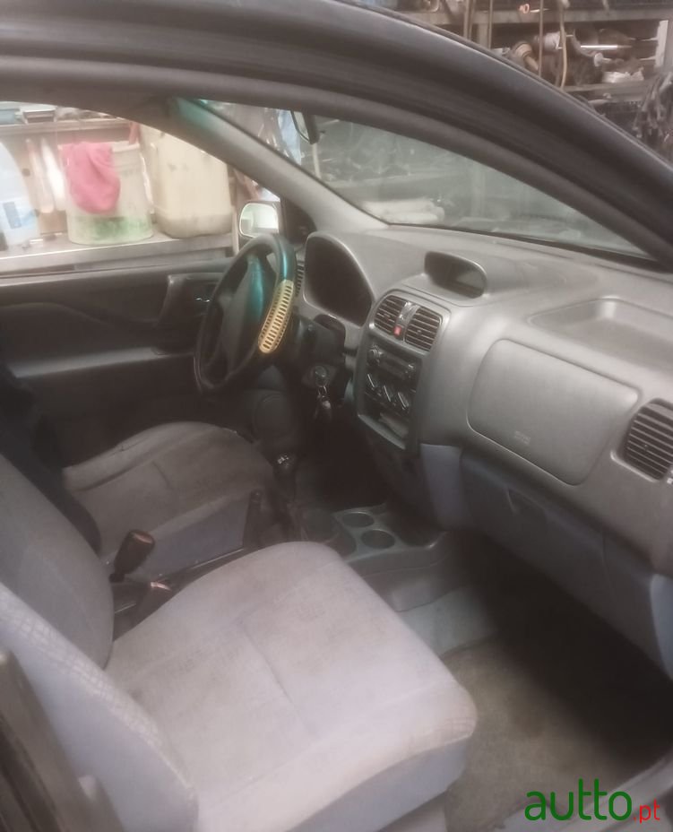 2002' Mitsubishi Space Star 1.9 Di-D Comfort P2 photo #4