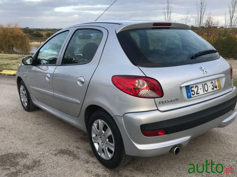 2009' Peugeot 206 Plus photo #2