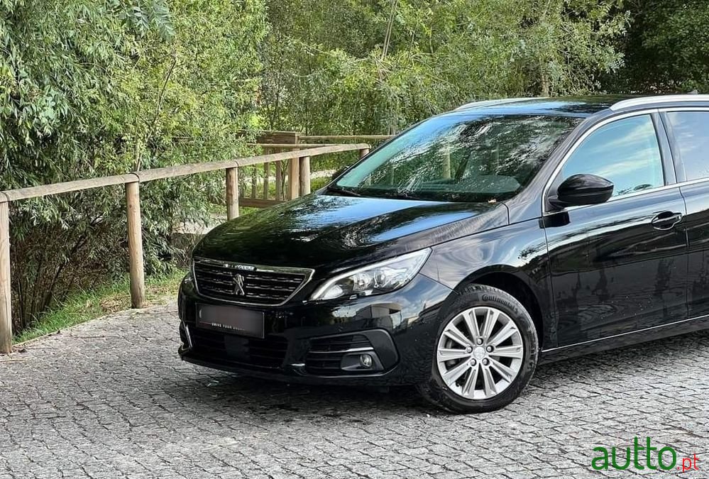 2020' Peugeot 308 Sw photo #3