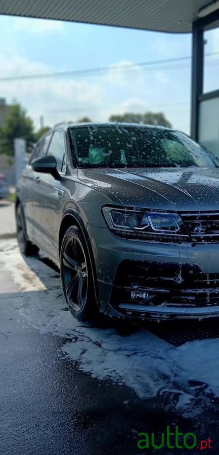 2018' Volkswagen Tiguan 2.0 Tdi R-Line Dsg photo #2