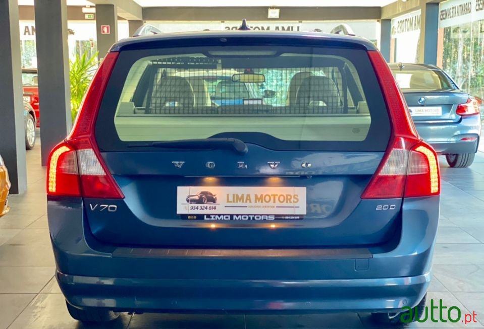 2009' Volvo V70 photo #5