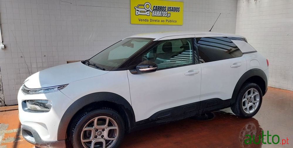 2019' Citroen C4 Cactus 1.2 Puretech Feel photo #2