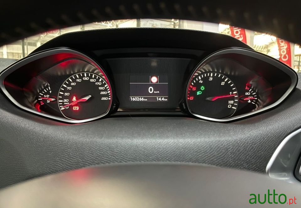 2017' Peugeot 308 Sw photo #6