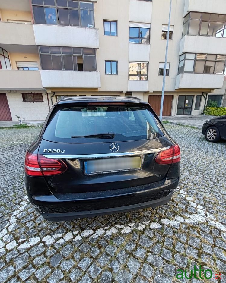 2015' Mercedes-Benz Classe C photo #4