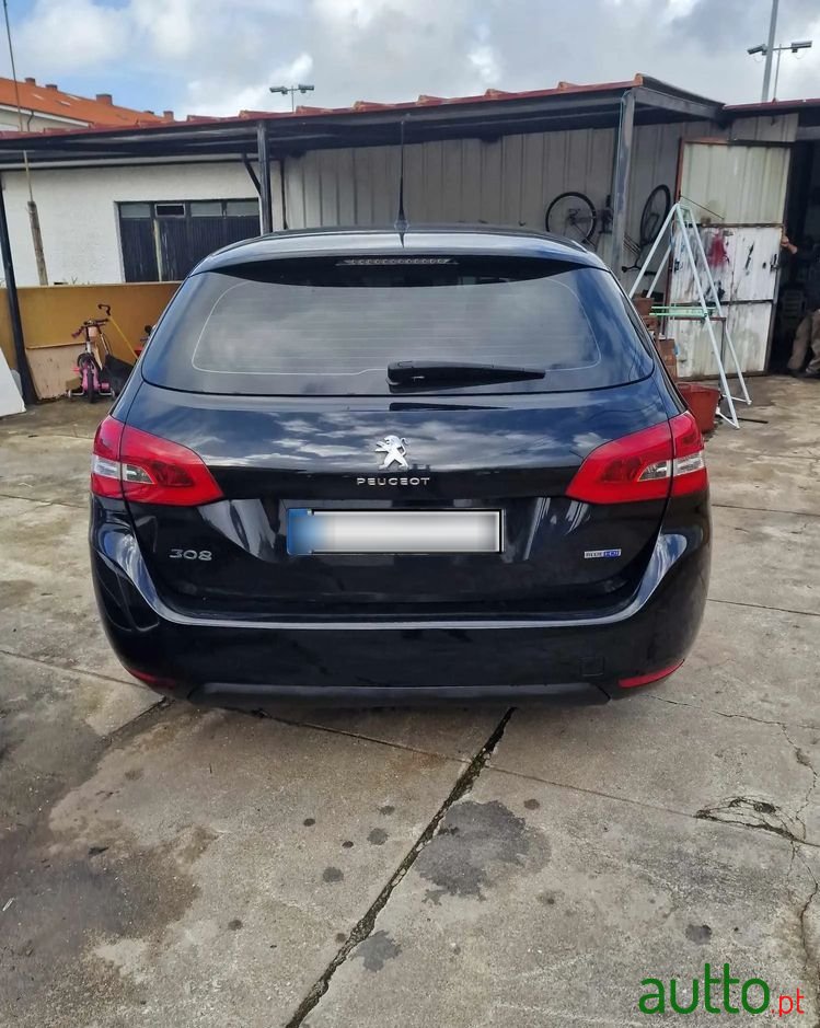 2015' Peugeot 308 Sw photo #3