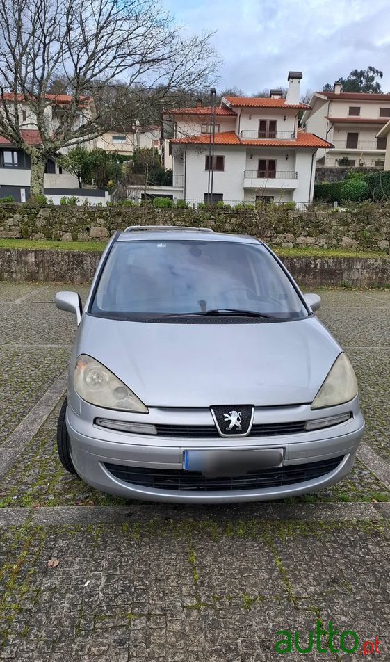 2005' Peugeot 807 2.0 Hdi Navteq photo #2