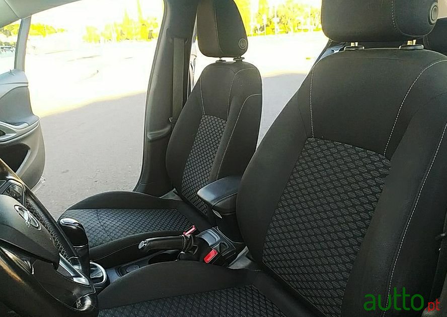 2017' Opel Astra Sports Tourer photo #4