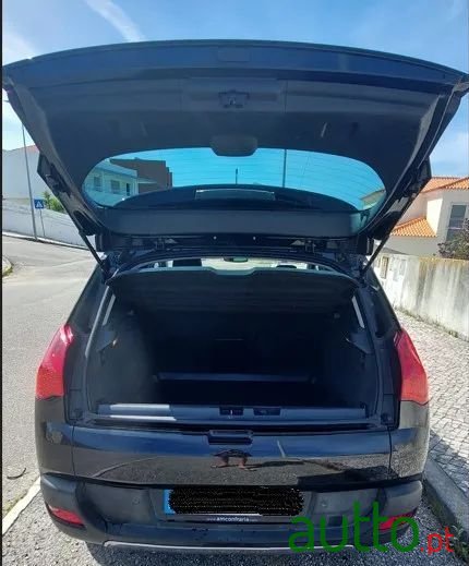 2013' Peugeot 3008 2.0 Hdi Hybrid4 90G photo #6