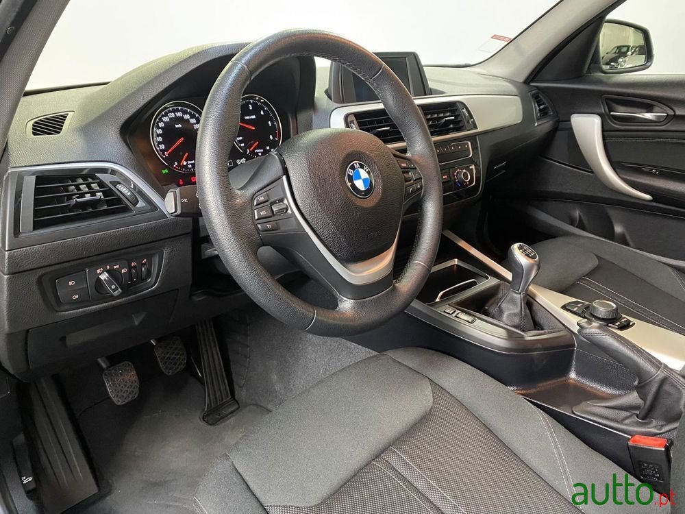 2019' BMW Série 1 D Advantage photo #5