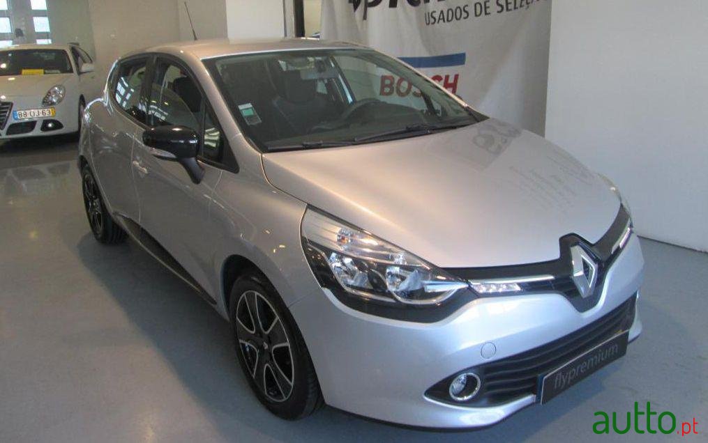 2015' Renault Clio 1.5 dCi Dynamique S photo #1
