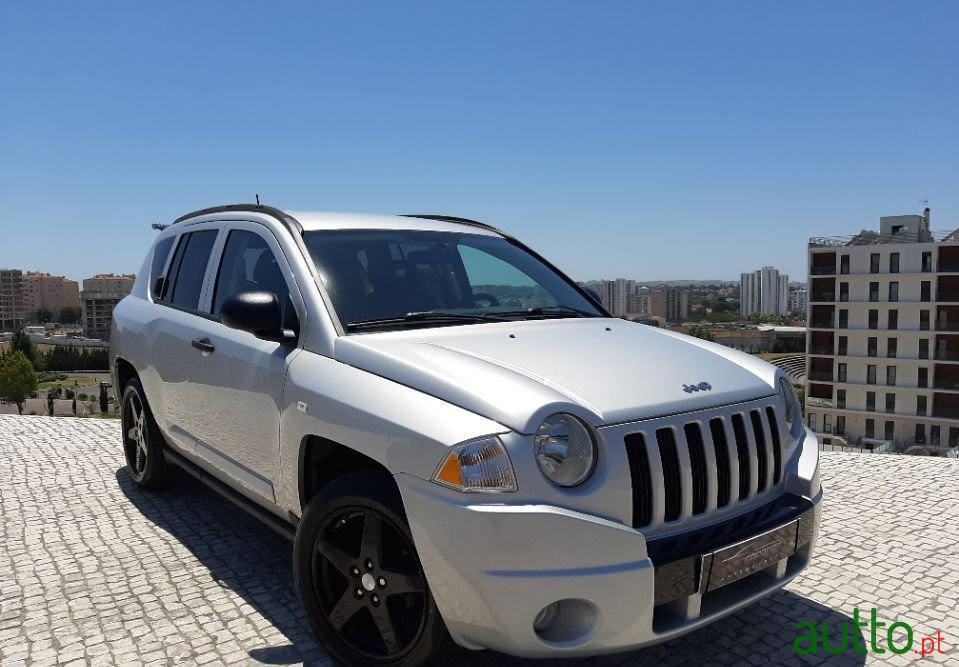 2008' Jeep Compass photo #3