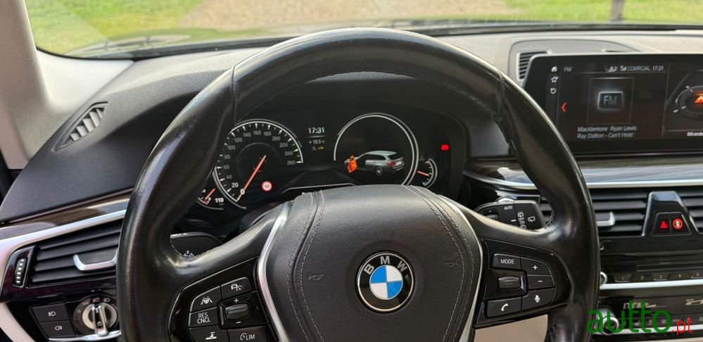 2018' BMW Série 5 photo #6