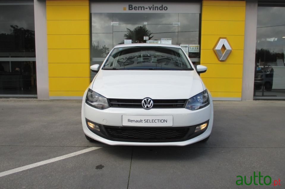 2014' Volkswagen Polo photo #1