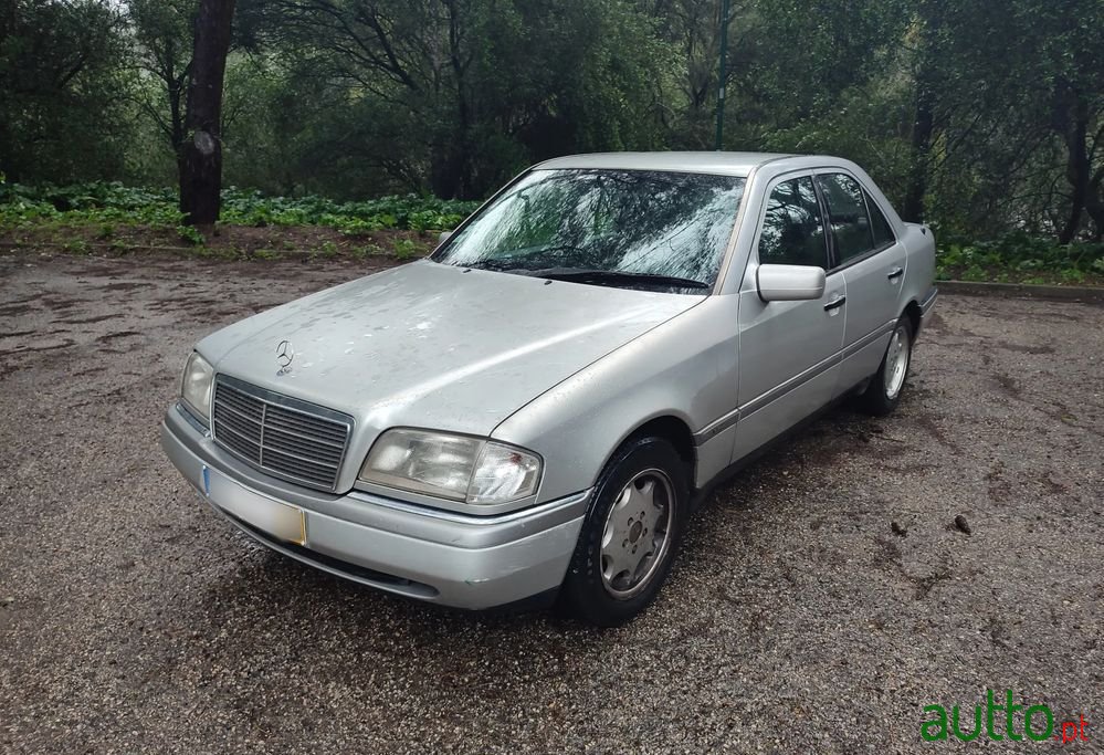 1995' Mercedes-Benz C 250 photo #1