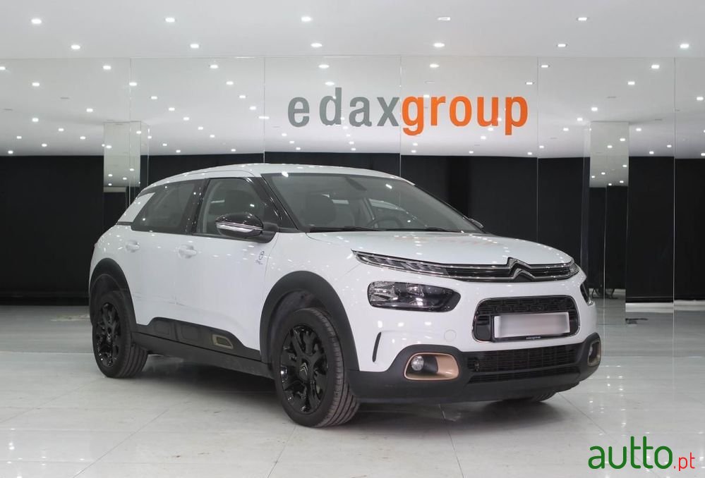 2019' Citroen C4 Cactus photo #1