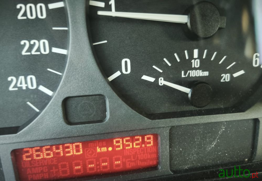 1999' BMW Série 3 D photo #3