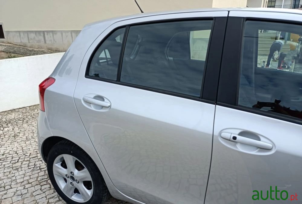 2006' Toyota Yaris photo #5