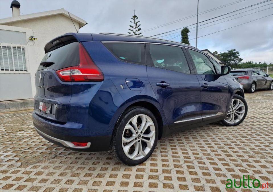 2018' Renault Grand Scénic photo #2