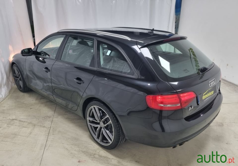 2012' Audi A4 Avant photo #6