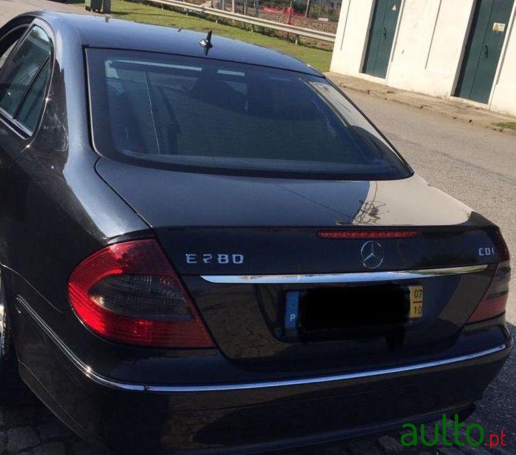 2007' Mercedes-Benz E-280 photo #1