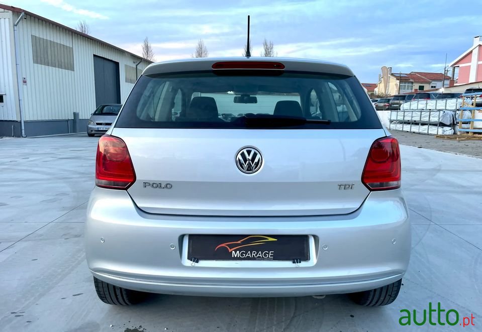 2012' Volkswagen Polo photo #6