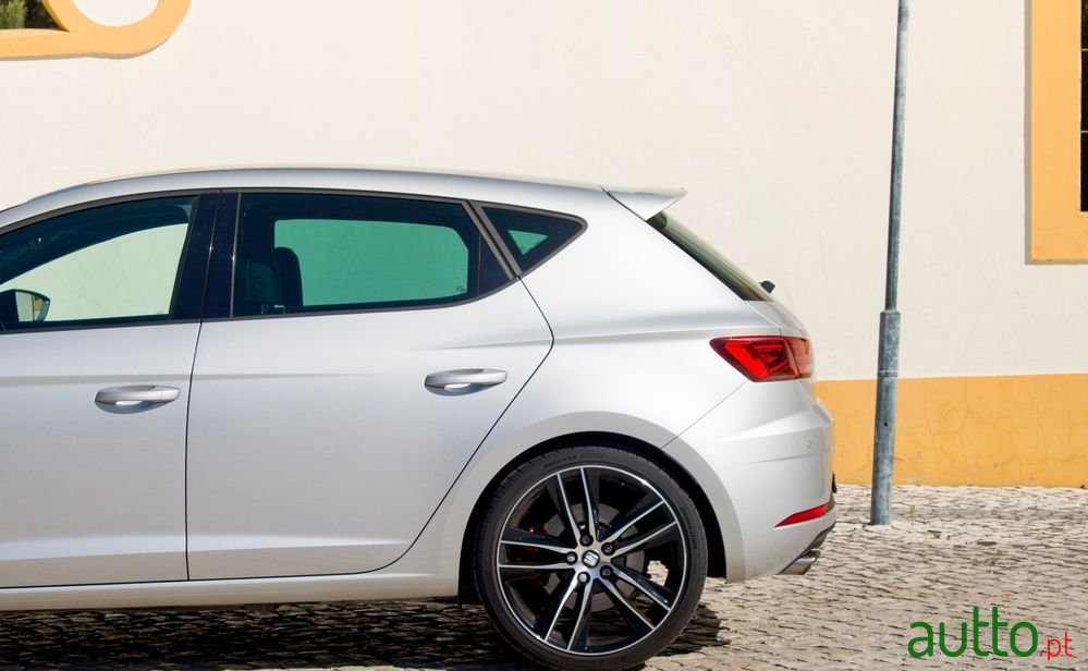 2017' SEAT Leon 2.0 Tsi S&S Dsg Cupra 300 photo #5