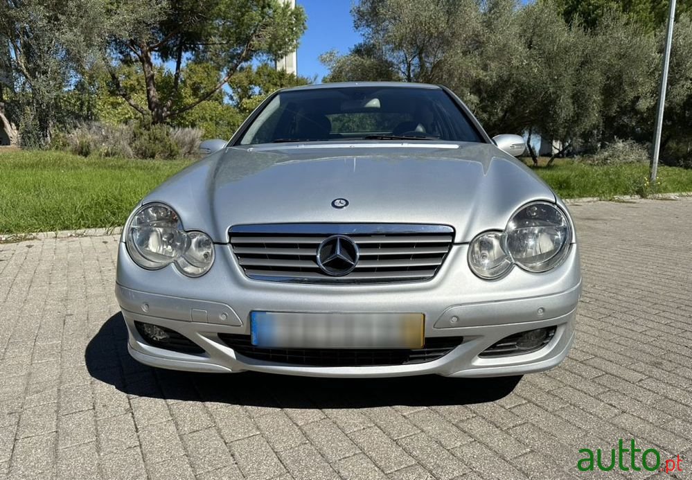 2008' Mercedes-Benz C 220 photo #2
