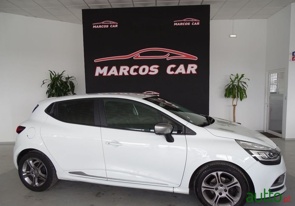 2017' Renault Clio photo #6