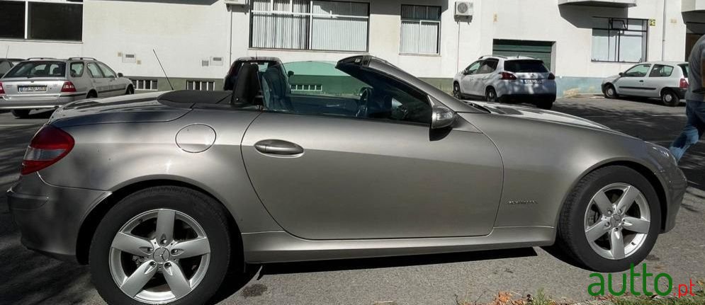 2005' Mercedes-Benz Slk-200 photo #4