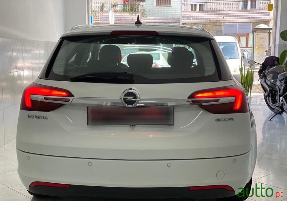 2014' Opel Insignia Sports Tourer photo #4