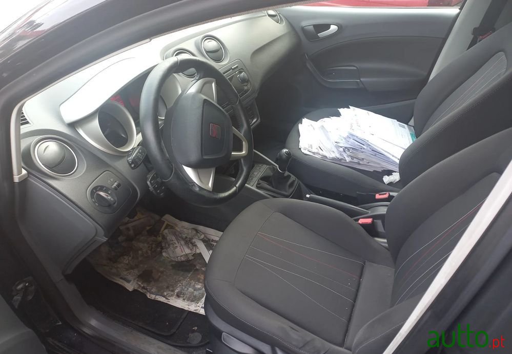 2011' SEAT Ibiza 1.6 Tdi Copa Dpf photo #6