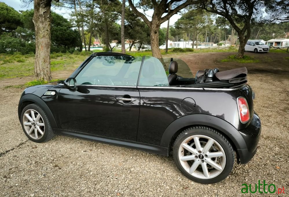 2012' MINI Cooper photo #3