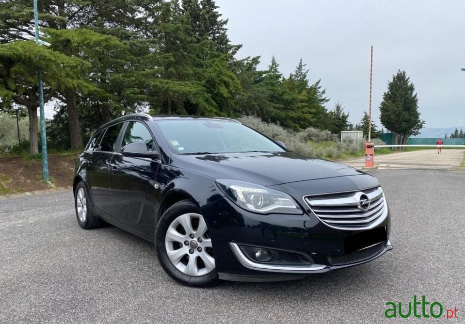 2014' Opel Insignia Sportback photo #2