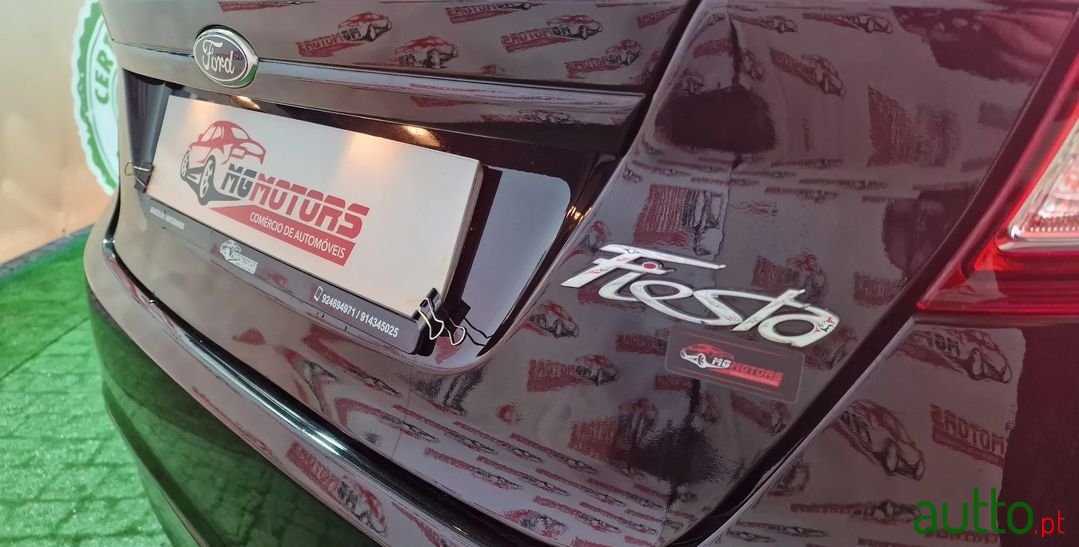 2015' Ford Fiesta photo #6