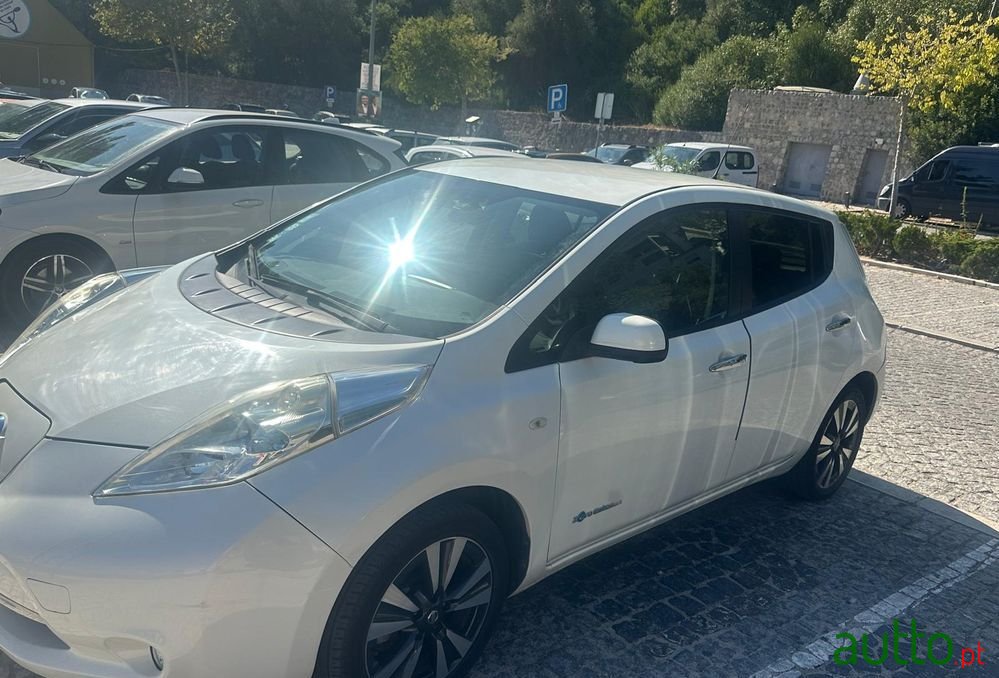 2017' Nissan Leaf photo #3