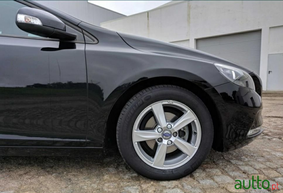 2016' Volvo V40 photo #4